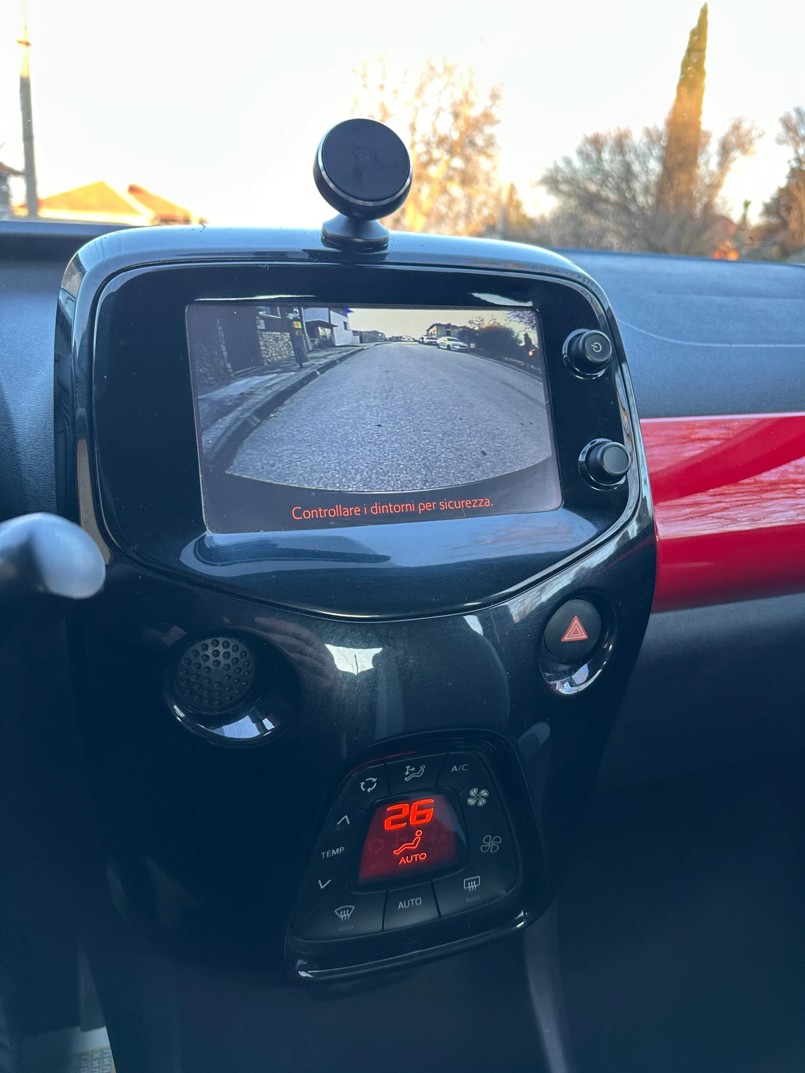 Toyota Aygo 1.0i* * * TOP* * * , снимка 16 - Автомобили и джипове - 53799278