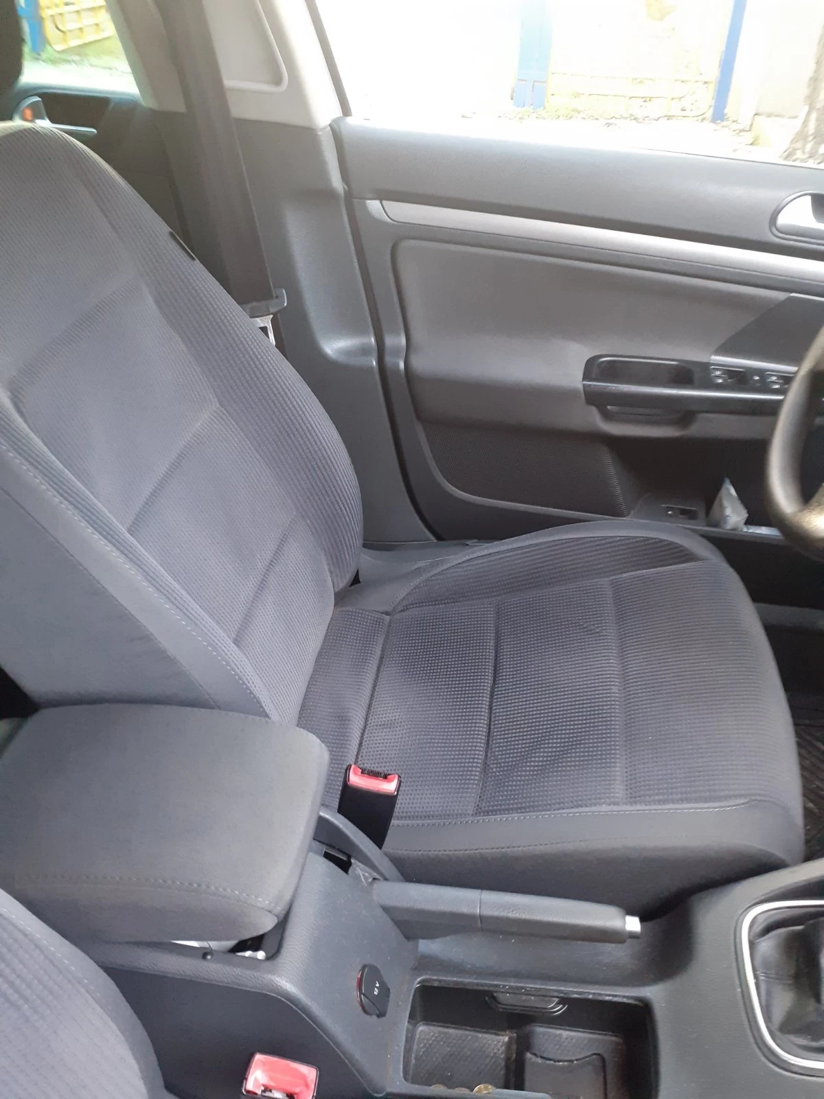 VW Jetta 1.6, снимка 10 - Автомобили и джипове - 53896545