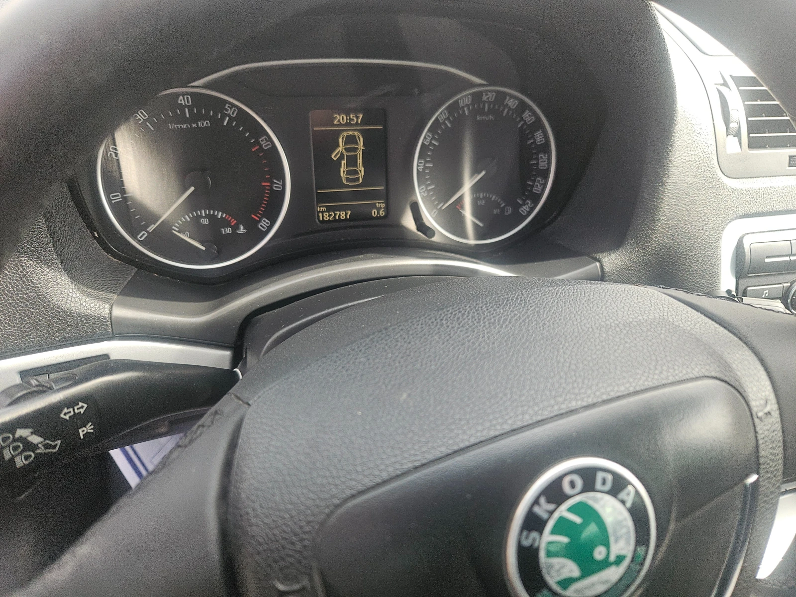 Skoda Octavia 1.8-160к.с, снимка 11 - Автомобили и джипове - 54178325