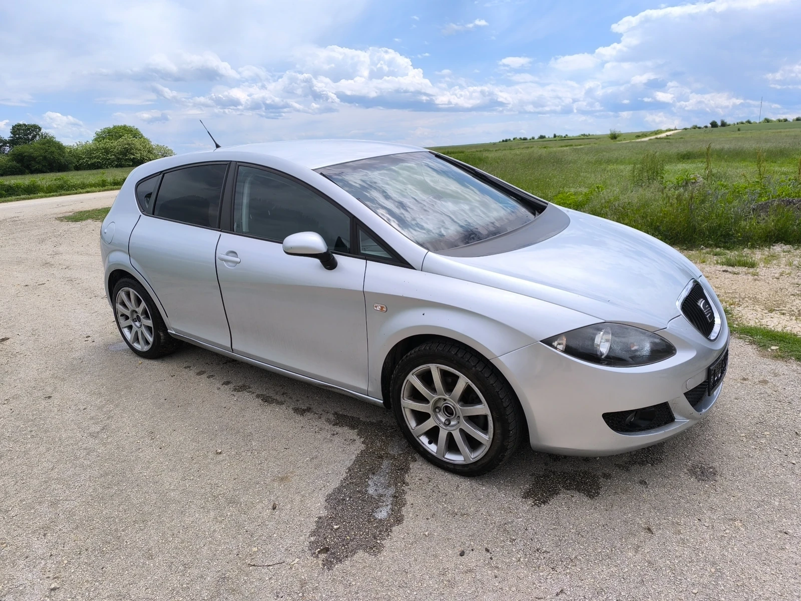 Seat Leon, снимка 5 - Автомобили и джипове - 54580817