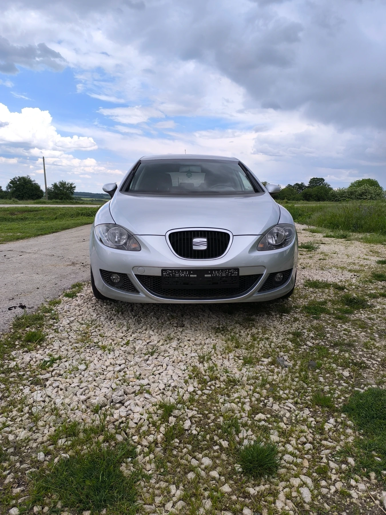 Seat Leon, снимка 2 - Автомобили и джипове - 54580817