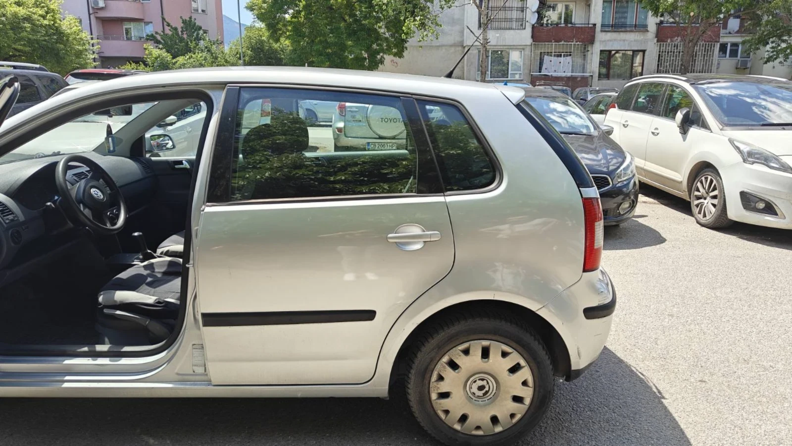 VW Polo 1.4 75 к.с., снимка 10 - Автомобили и джипове - 54672151