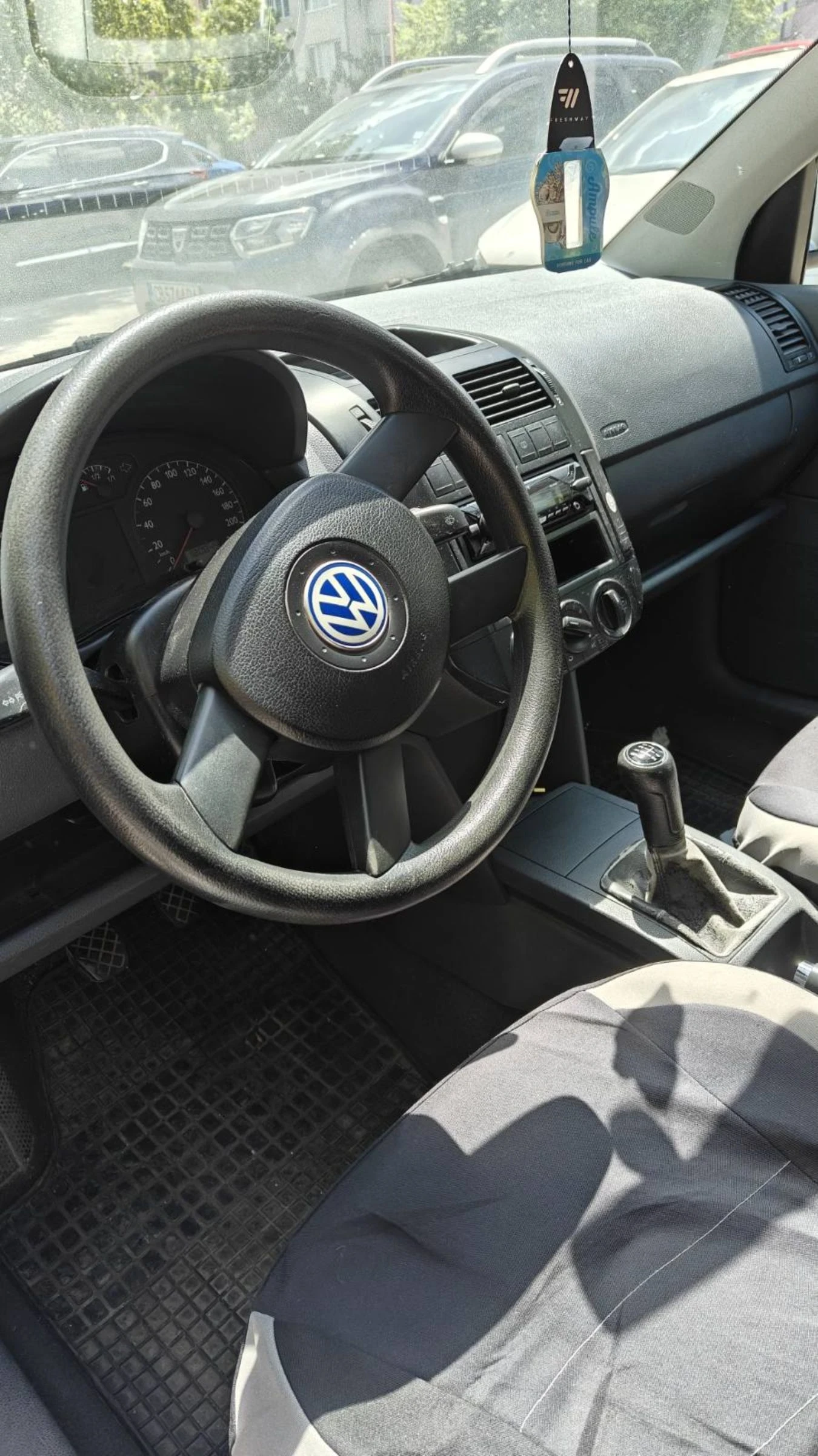 VW Polo 1.4 75 к.с., снимка 12 - Автомобили и джипове - 54672151