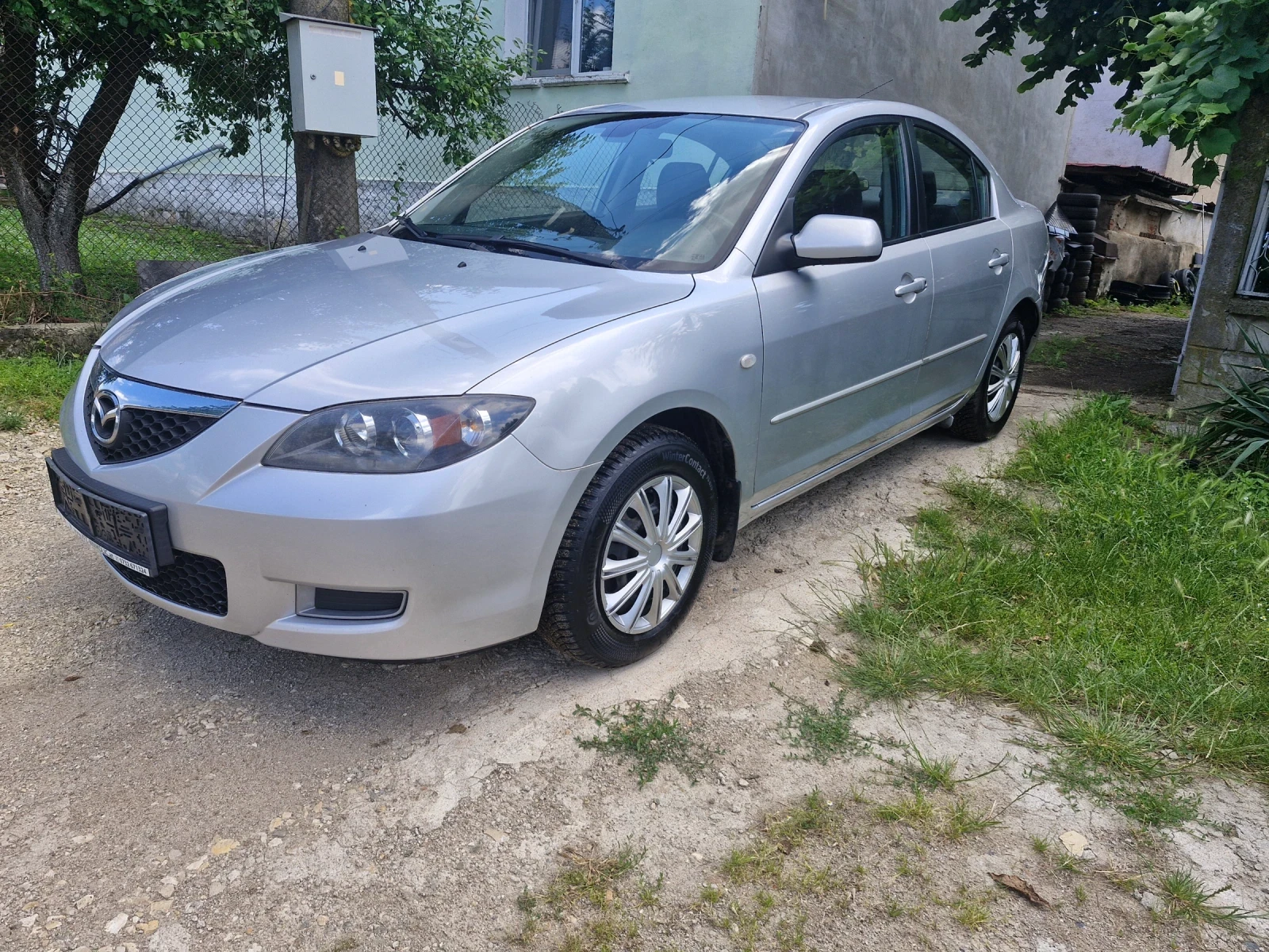Mazda 3 1.6i, снимка 3 - Автомобили и джипове - 54834156