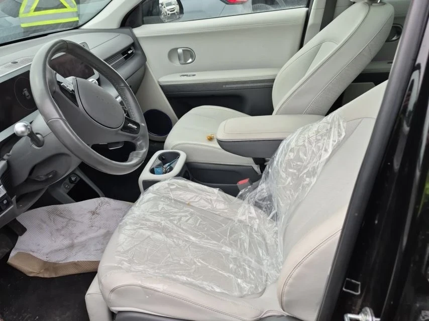 Hyundai Ioniq 5 PREFERREDLR ULTI-5D* Pano* 360* Blind stop* 4x4* 2, снимка 9 - Автомобили и джипове - 55104597