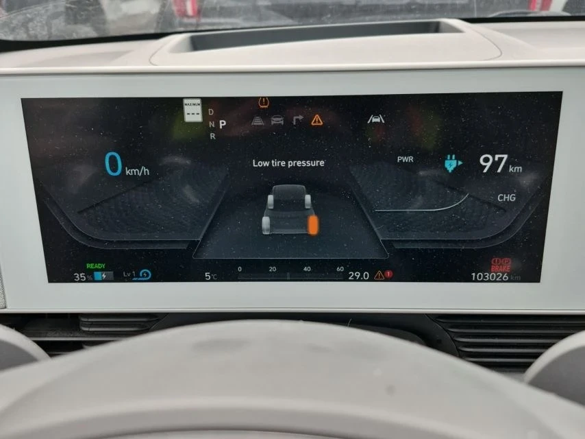 Hyundai Ioniq 5 PREFERREDLR ULTI-5D* Pano* 360* Blind stop* 4x4* 2, снимка 7 - Автомобили и джипове - 55104597