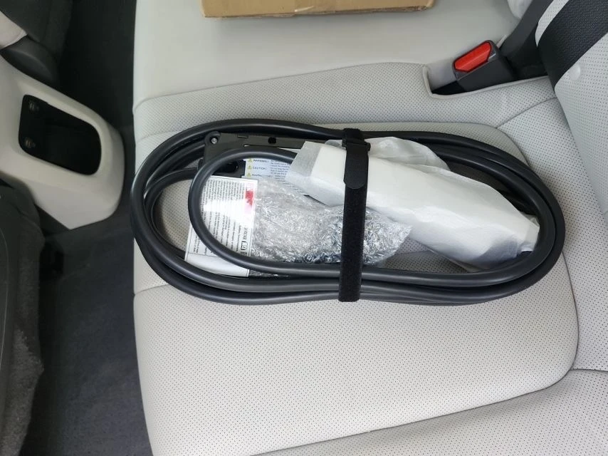 Hyundai Ioniq 5 PREFERREDLR ULTI-5D* Pano* 360* Blind stop* 4x4* 2, снимка 12 - Автомобили и джипове - 55104597
