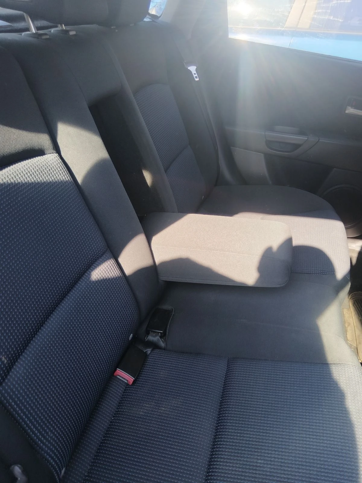 Mazda 3 1, 6 | Mobile.bg � ����������� 12
