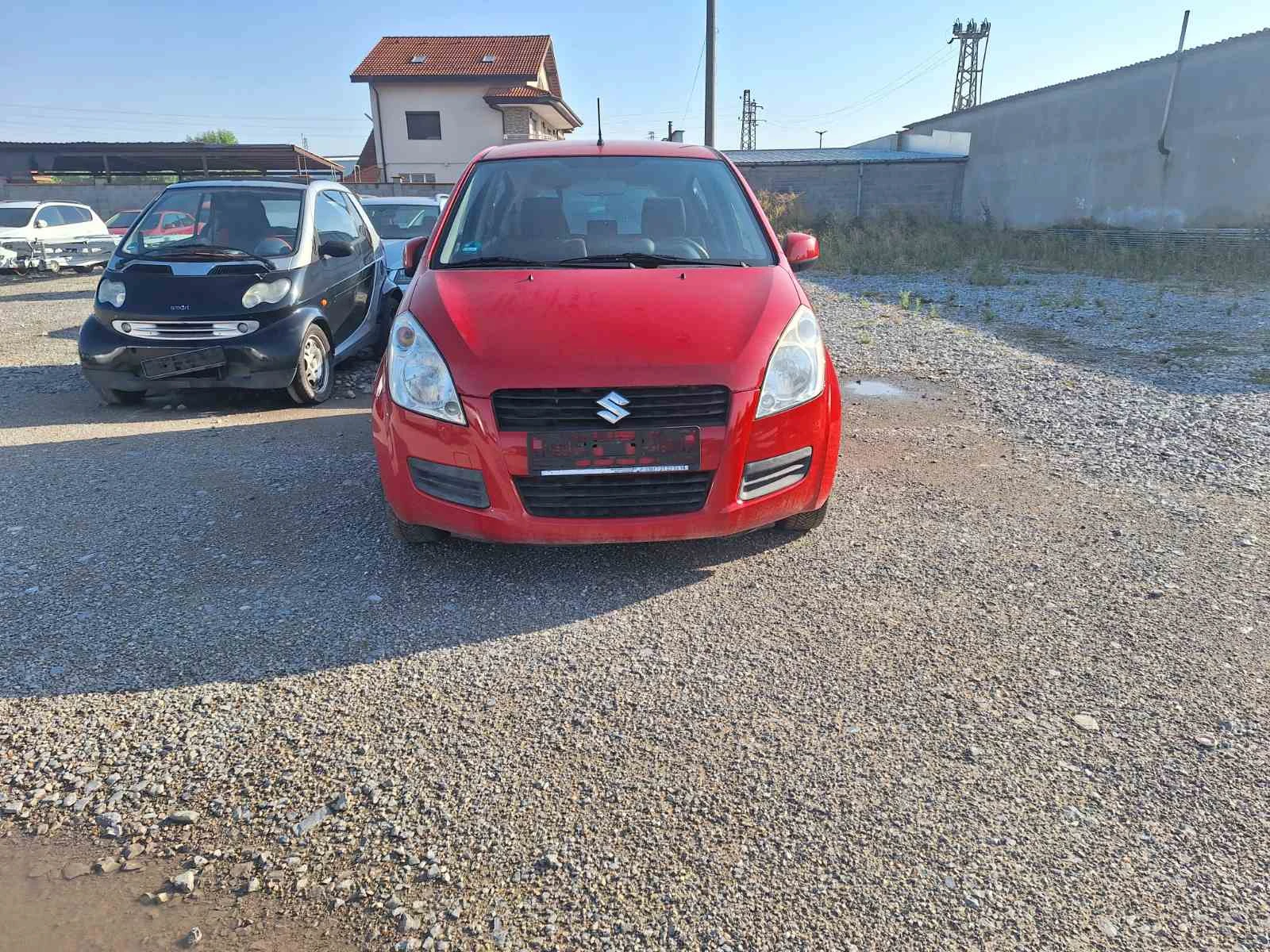 Suzuki Splash 1.0 65к.с, снимка 2 - Автомобили и джипове - 55662103