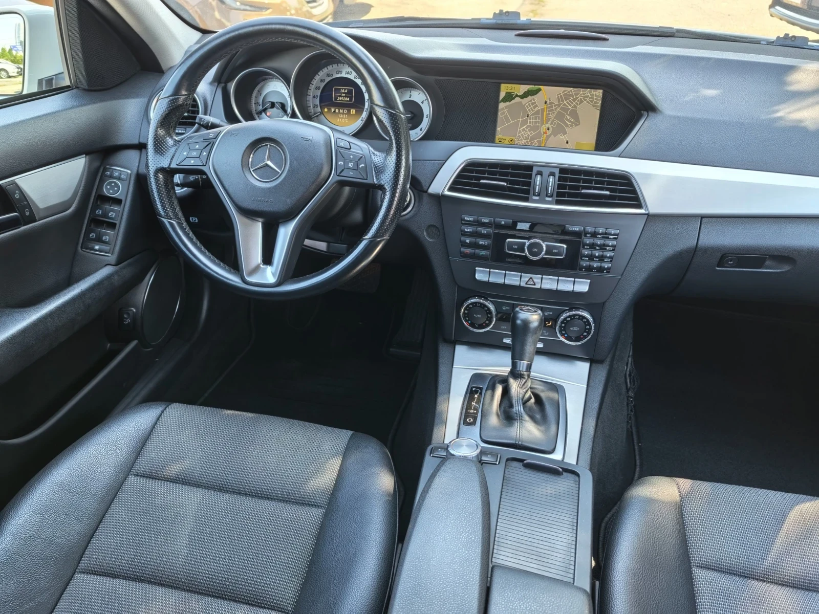 Mercedes-Benz C 220 CDI Avantgarde Facelift , снимка 10 - Автомобили и джипове - 56020228