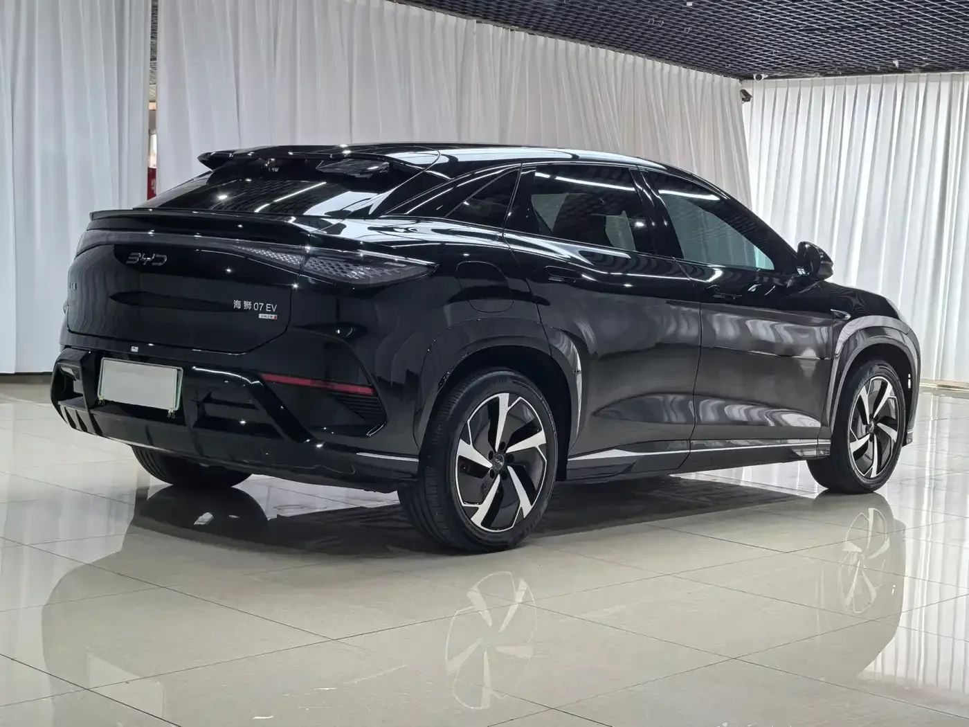 BYD Sealion 7 610 Smart Drive Edition | DiPilot 300, снимка 3 - Автомобили и джипове - 56235570