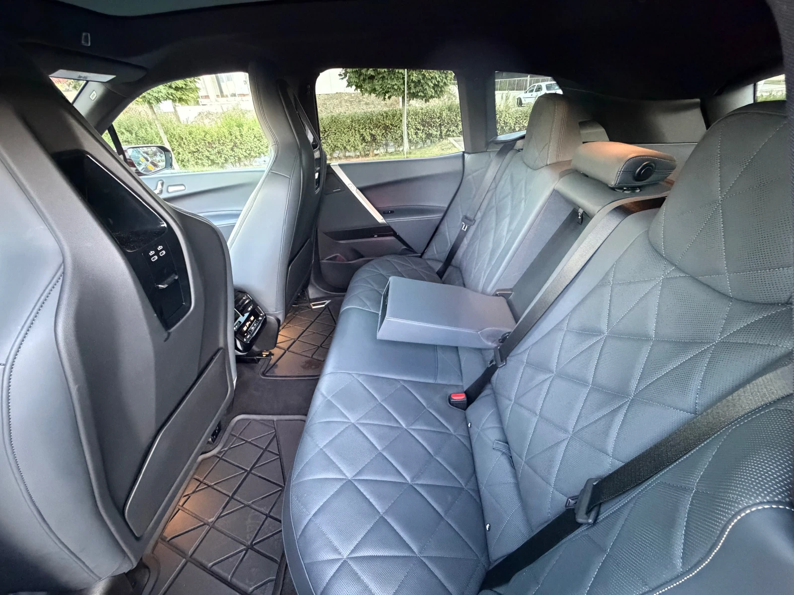 BMW iX, снимка 11 - Автомобили и джипове - 56351564