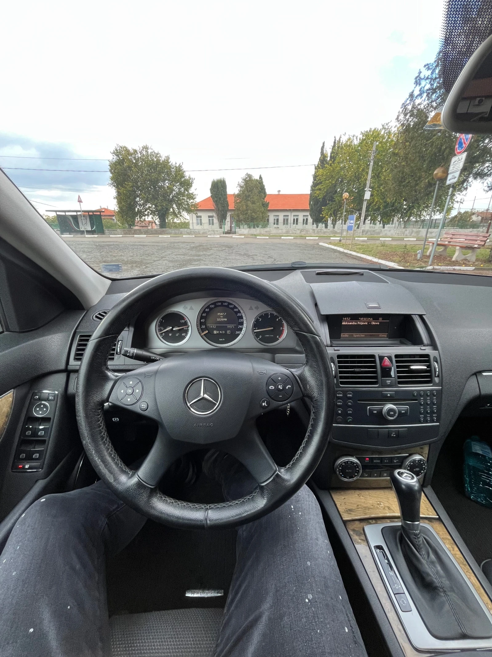 Mercedes-Benz C 220 2.2, снимка 6 - Автомобили и джипове - 56608174
