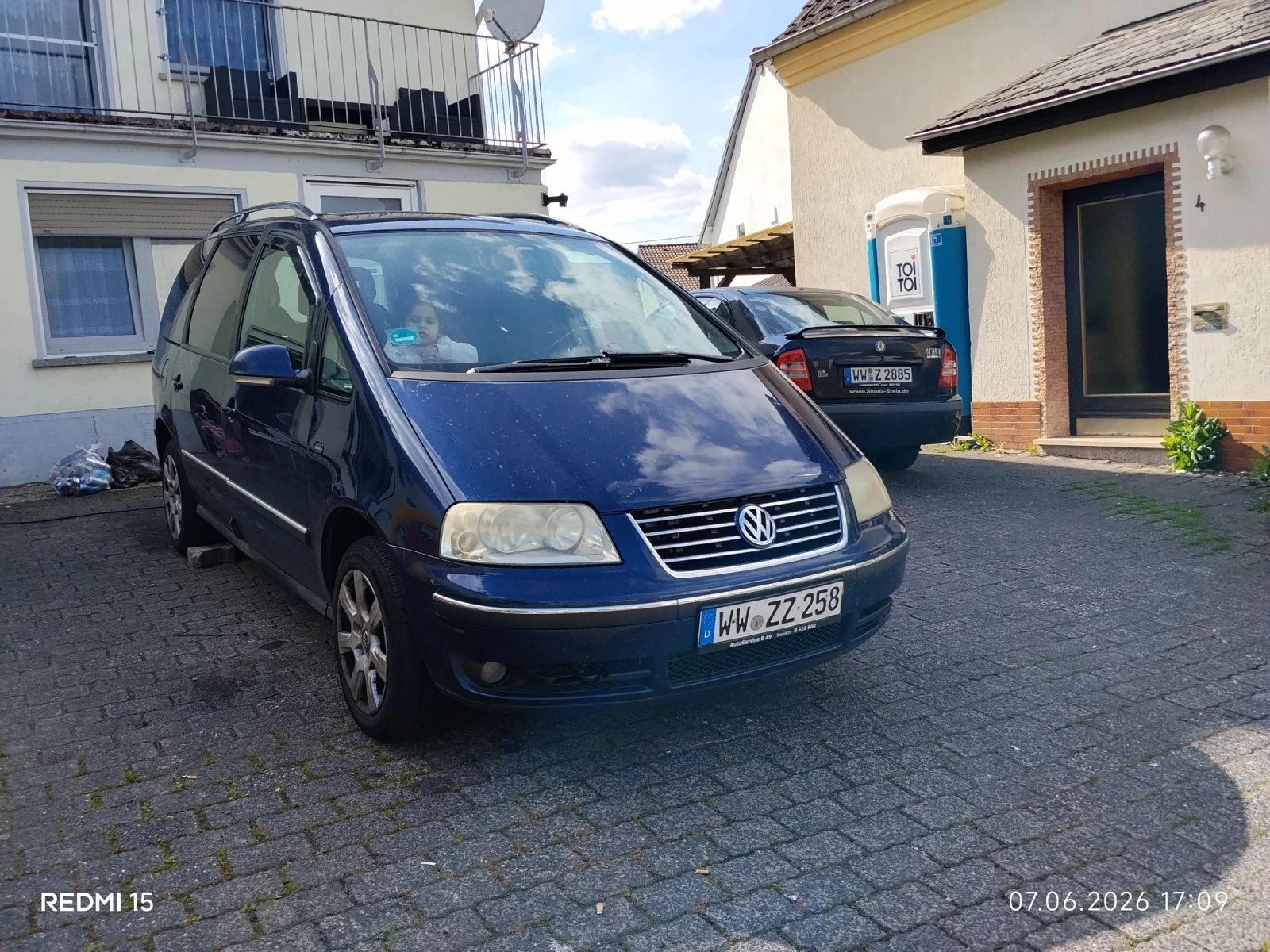 VW Sharan 2.0TDI, снимка 2 - Автомобили и джипове - 56639426