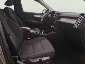 Volvo XC40 B4, снимка 9