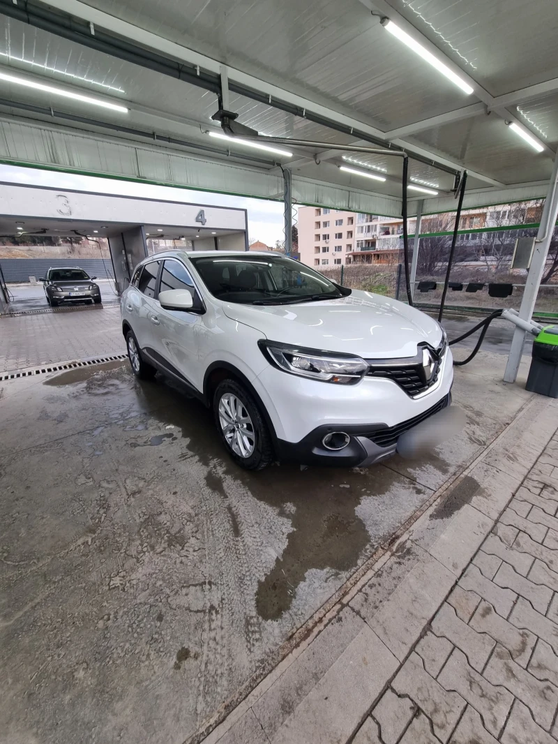 Renault Kadjar, снимка 2 - Автомобили и джипове - 48814757