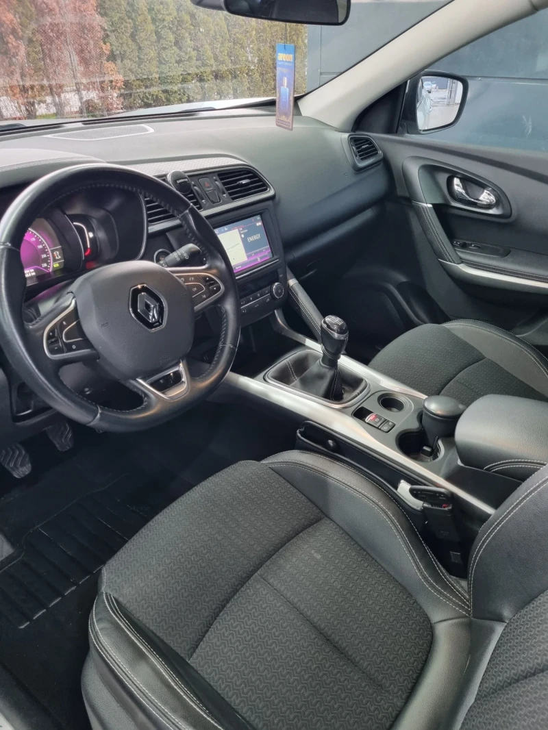 Renault Kadjar, снимка 10 - Автомобили и джипове - 48814757