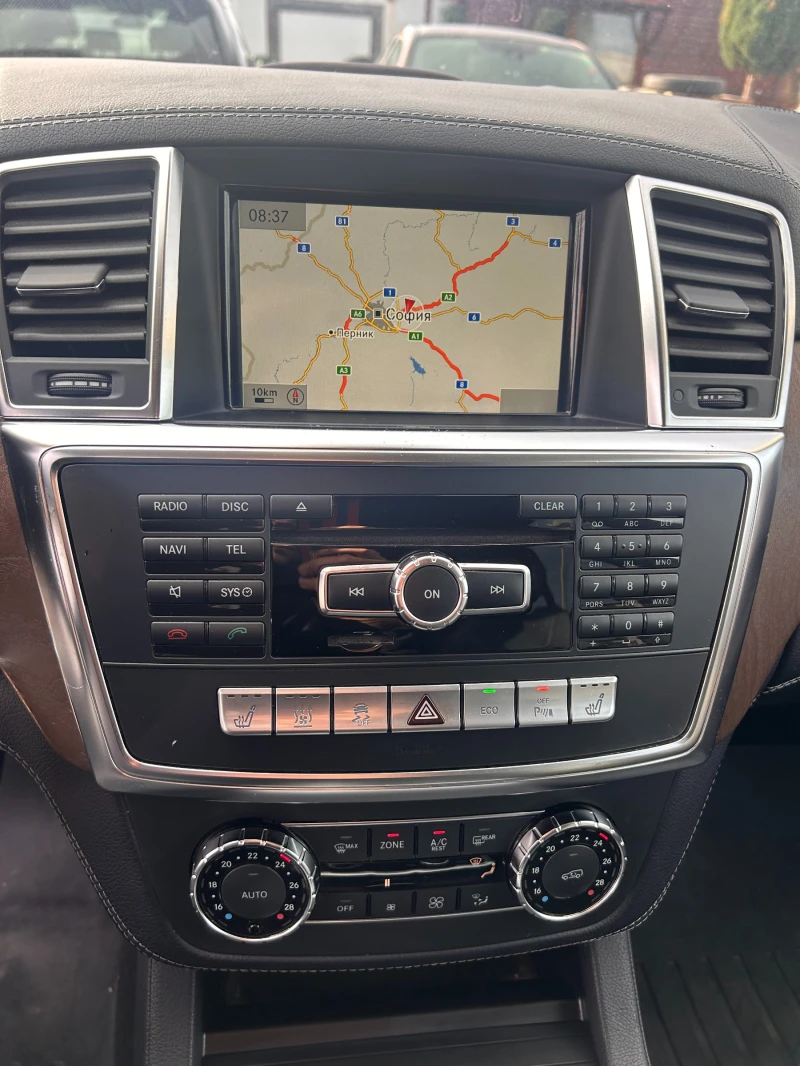 Mercedes-Benz ML 350 CDI 4MATIC/AIRMATIC/NAVI/KOJA EURO 6, снимка 15 - Автомобили и джипове - 52404377