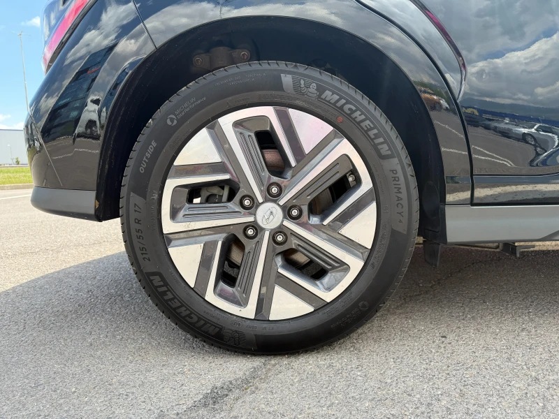Hyundai Kona 42 kWh Facelift Термопомпа, снимка 3 - Автомобили и джипове - 52485659