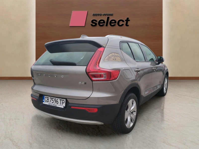 Volvo XC40 B4, снимка 5 - Автомобили и джипове - 53046660