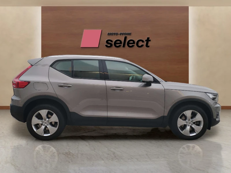 Volvo XC40 B4, снимка 4 - Автомобили и джипове - 53046660
