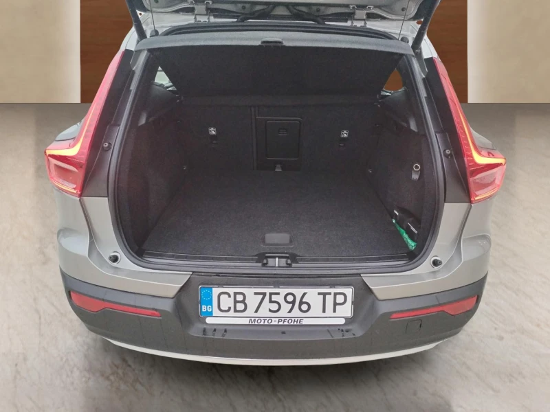 Volvo XC40 B4, снимка 12 - Автомобили и джипове - 53046660