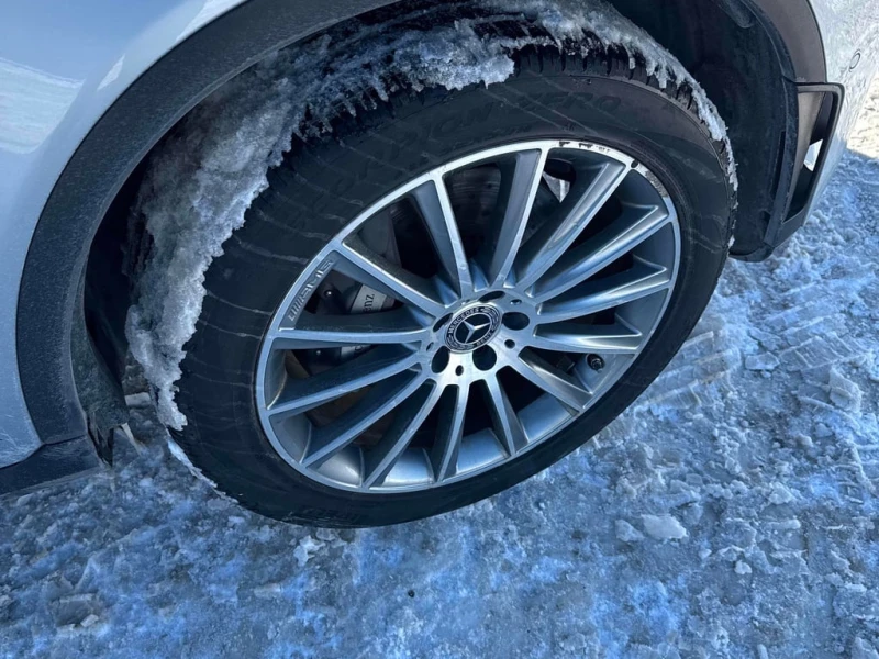 Mercedes-Benz GLC 300 * 4Matic * Keyless * CARFAX * 2 Ключа * Дистроник, снимка 7 - Автомобили и джипове - 53358640