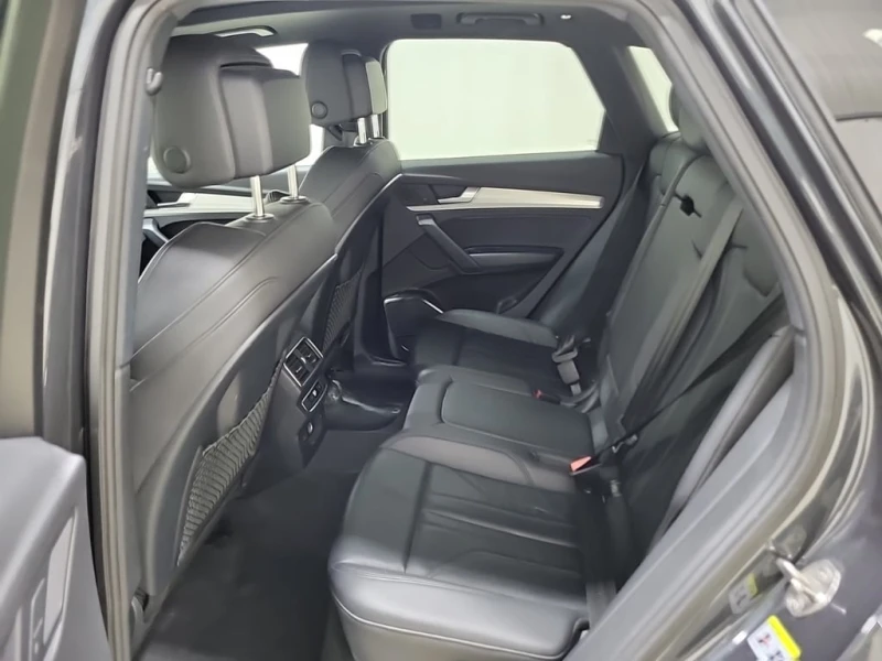 Audi Q5 * PROGRESSIV * CARFAX * БЕЗ ПЪРВОНАЧАЛНА ВНОСКА, снимка 13 - Автомобили и джипове - 53453446