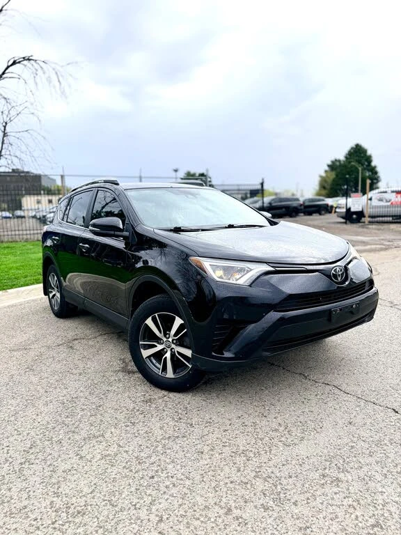 Toyota Rav4 LE, снимка 2 - Автомобили и джипове - 54711665
