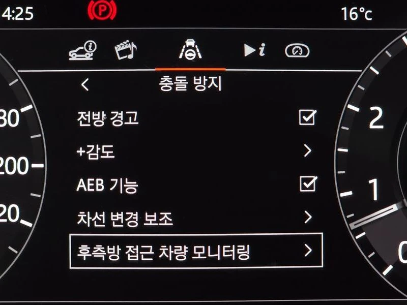 Land Rover Range Rover Sport 3.0 Automatic, снимка 16 - Автомобили и джипове - 55873853