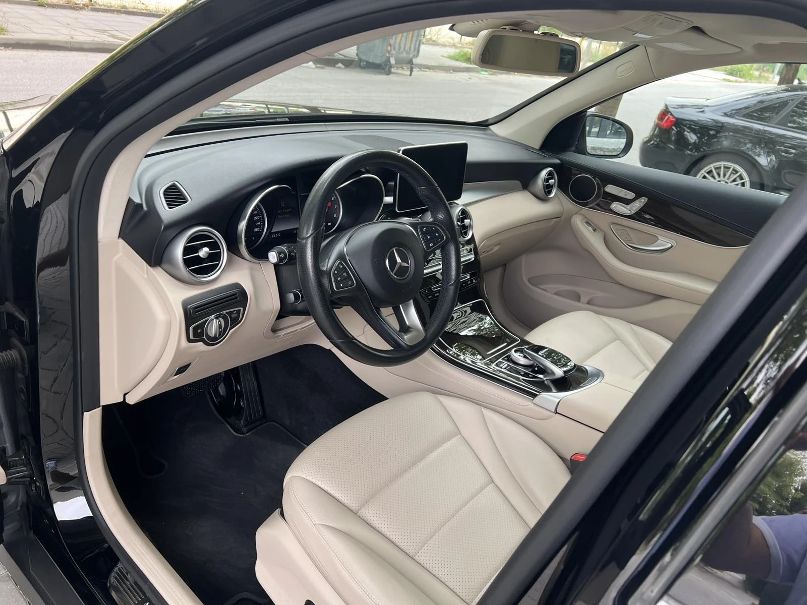 Mercedes-Benz GLC 300 4MATIC, БЕЗ ИНЦИДЕНТИ - изображение 9