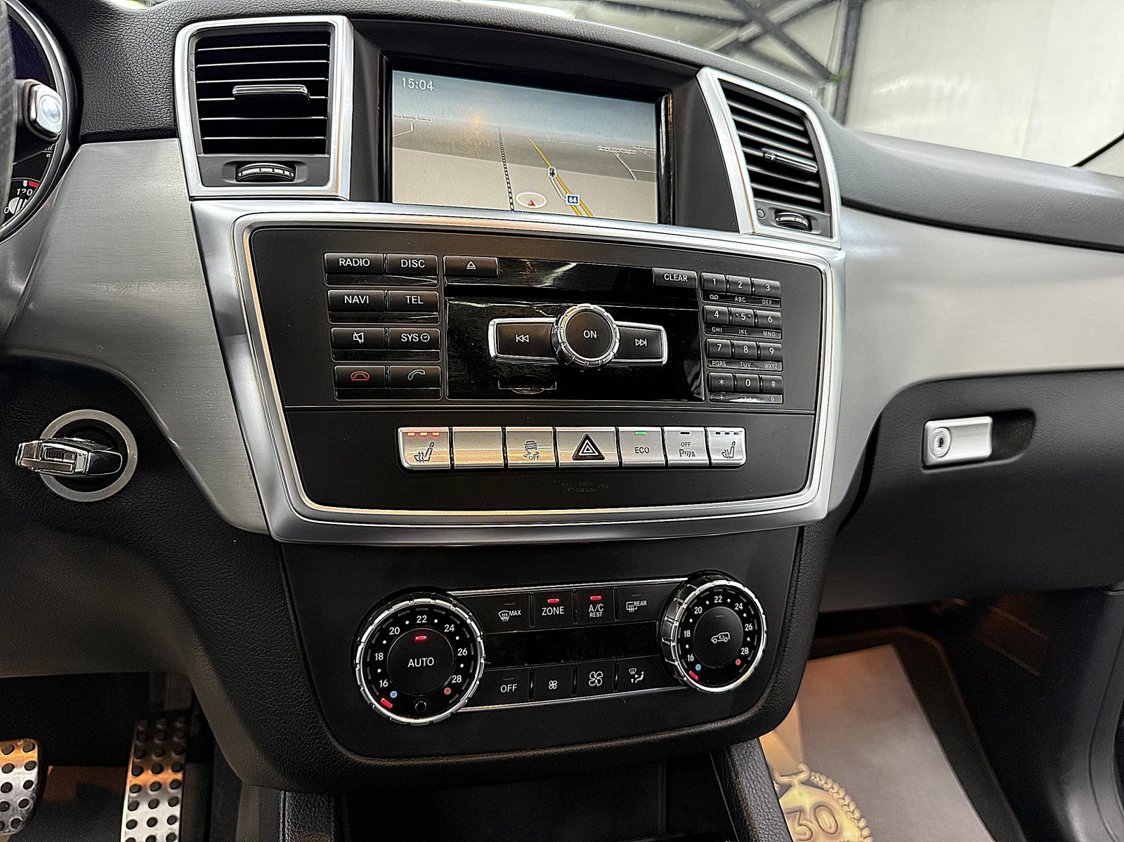 Mercedes-Benz ML 350 AMG-line/ECO START STOP/СОБСТВЕН ЛИЗИНГ, снимка 13 - Автомобили и джипове - 54836877