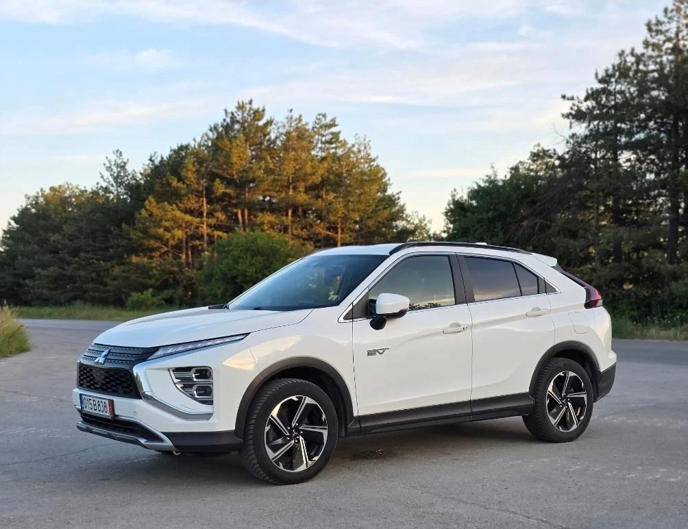 Mitsubishi Eclipse Cross PHEV Фул Екстри Като Нова, снимка 3 - Автомобили и джипове - 55074579