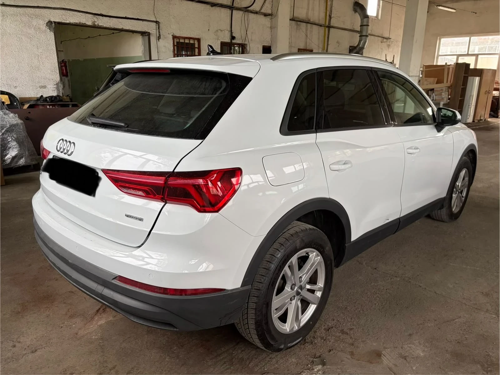 Audi Q3 2.0//4x4//Automat, снимка 3 - Автомобили и джипове - 55750685