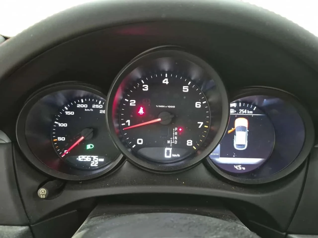 Porsche Macan, снимка 10 - Автомобили и джипове - 56688706