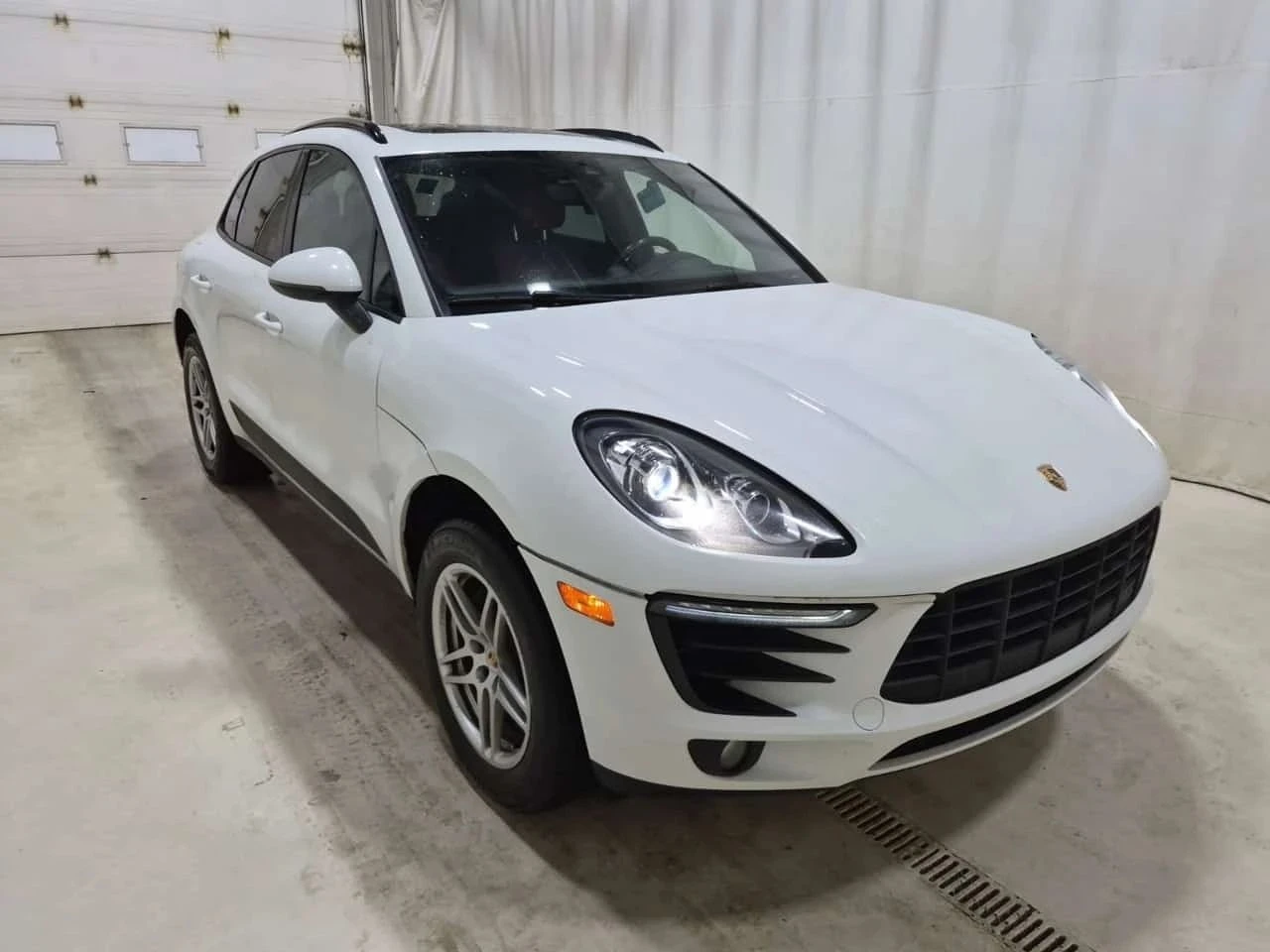 Porsche Macan, снимка 2 - Автомобили и джипове - 56688706
