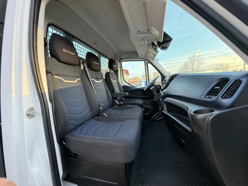 Iveco Daily 35C18 Hi-MATIC 3.0 D, снимка 12 - Бусове и автобуси - 52965781
