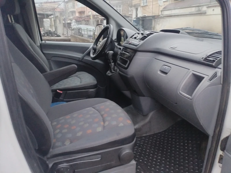 Mercedes-Benz Vito 2.2 CDI 646 150hp 6ск Климатик, снимка 8 - Бусове и автобуси - 53097286