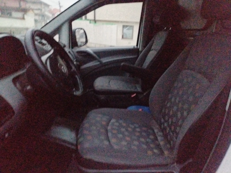 Mercedes-Benz Vito 2.2 CDI 646 150hp 6ск Климатик, снимка 10 - Бусове и автобуси - 53097286