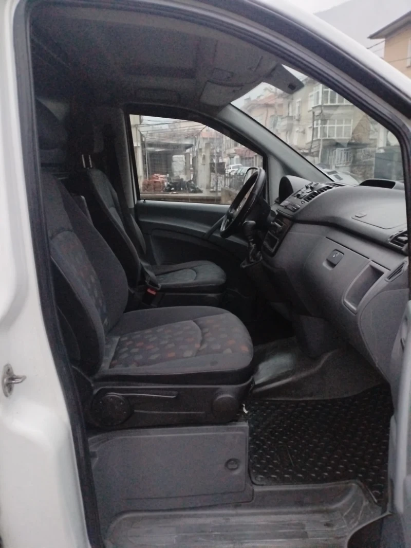 Mercedes-Benz Vito 2.2 CDI 646 150hp 6ск Климатик, снимка 14 - Бусове и автобуси - 53097286
