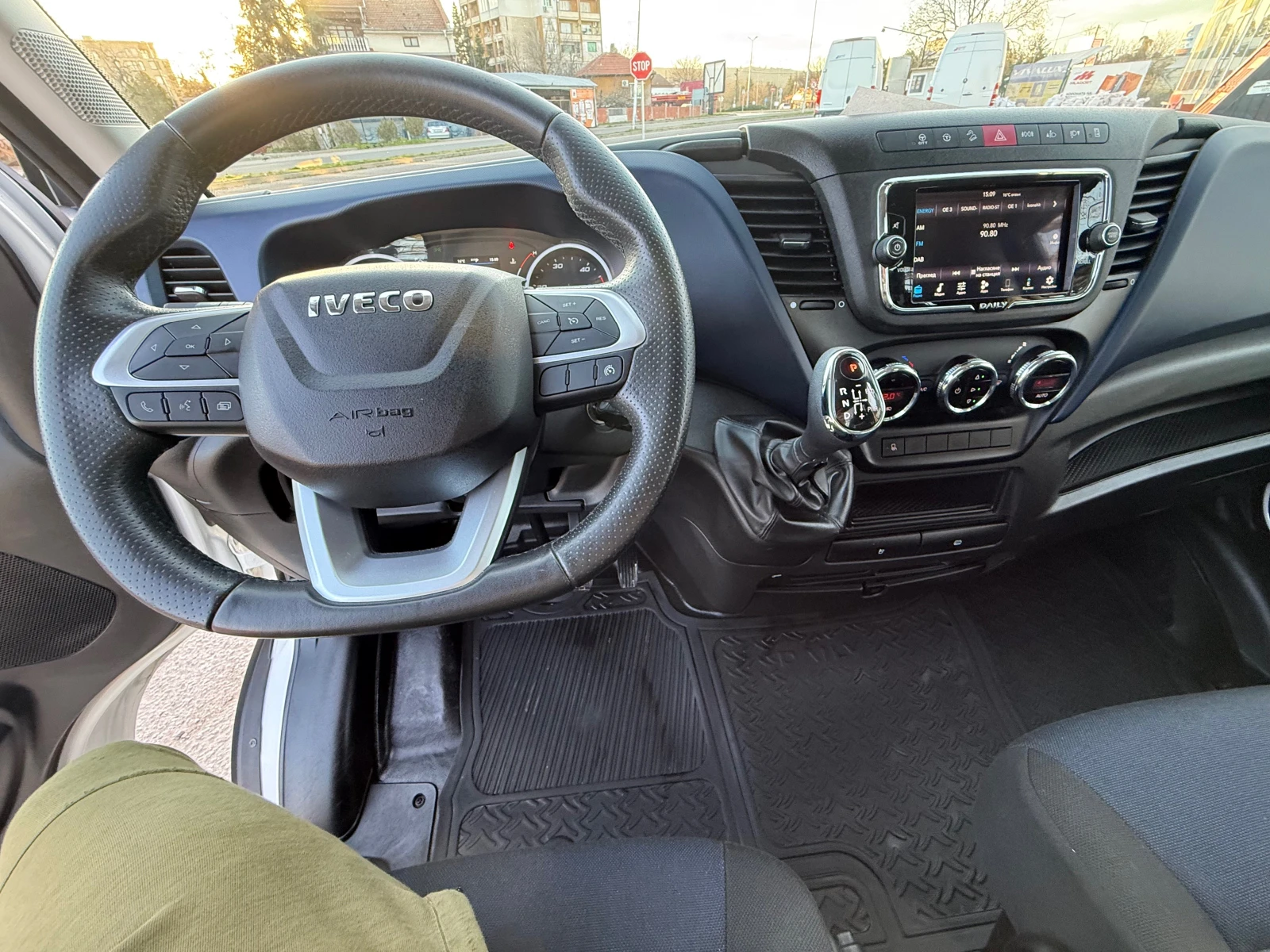 Iveco Daily 35C18 Hi-MATIC 3.0 D | Mobile.bg � ����������� 11