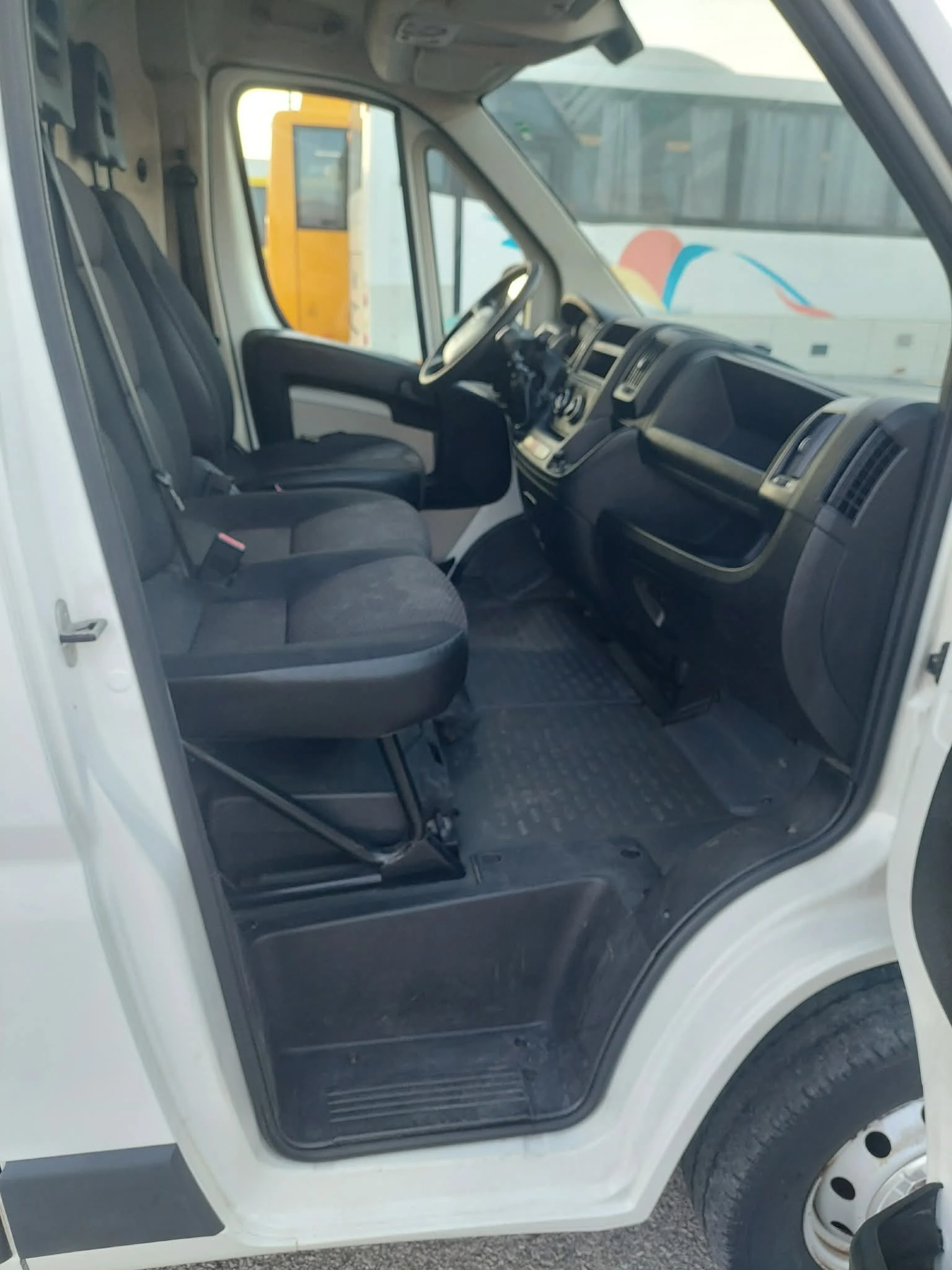 Citroen Jumper 2.0d, снимка 7 - Бусове и автобуси - 56349945