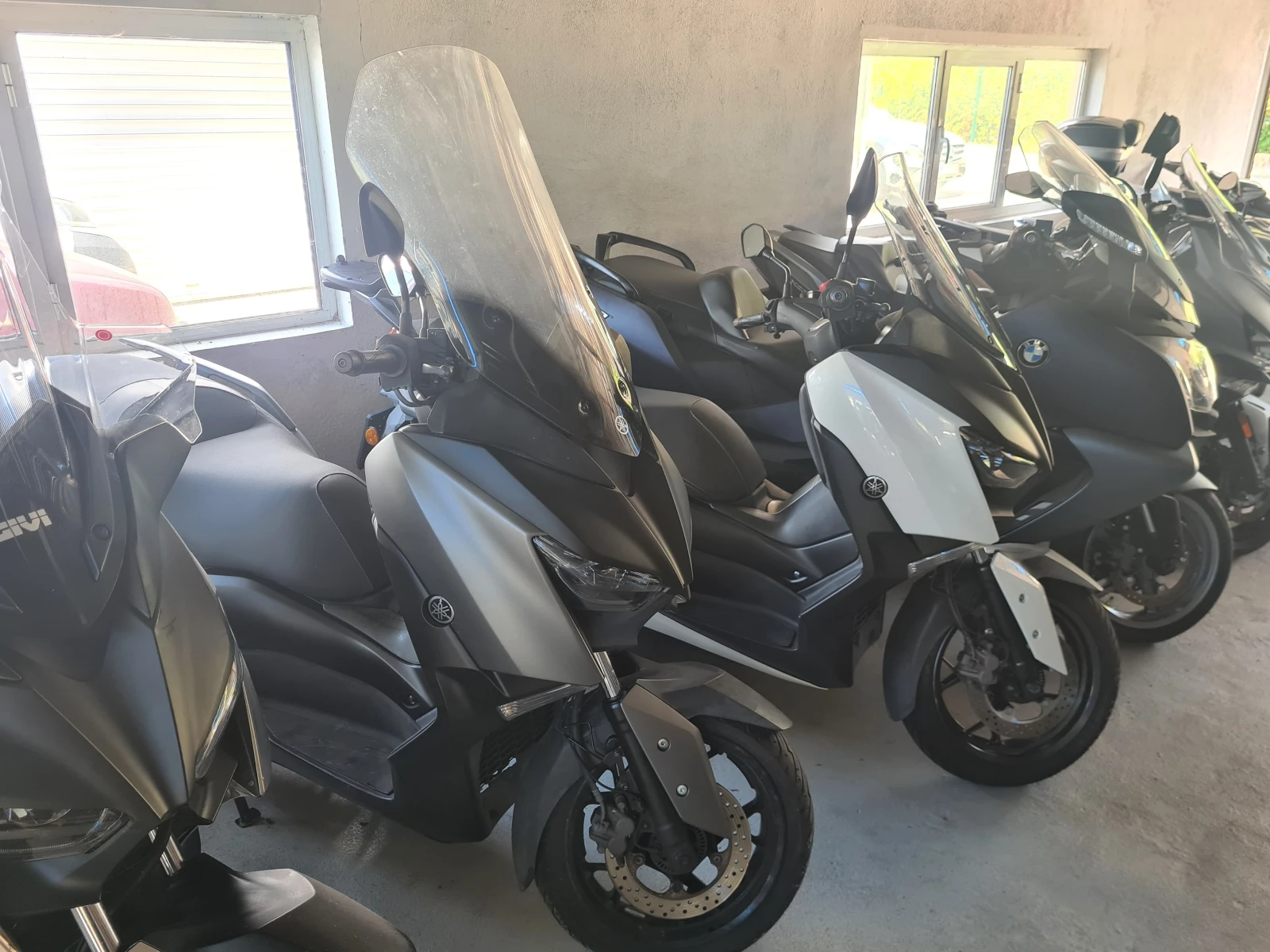 Yamaha X-max ABS/TCS