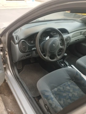 Renault Megane, снимка 10