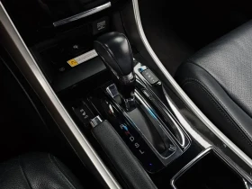 Honda Accord 2.4 9Th Gen , снимка 9
