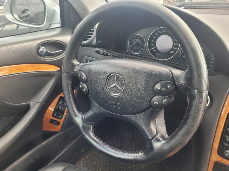 Mercedes-Benz CLK 1.8 бензин, снимка 16 - Автомобили и джипове - 47917405