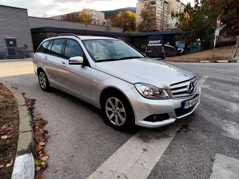 Mercedes-Benz C 200 220cdi, снимка 3 - Автомобили и джипове - 47992112