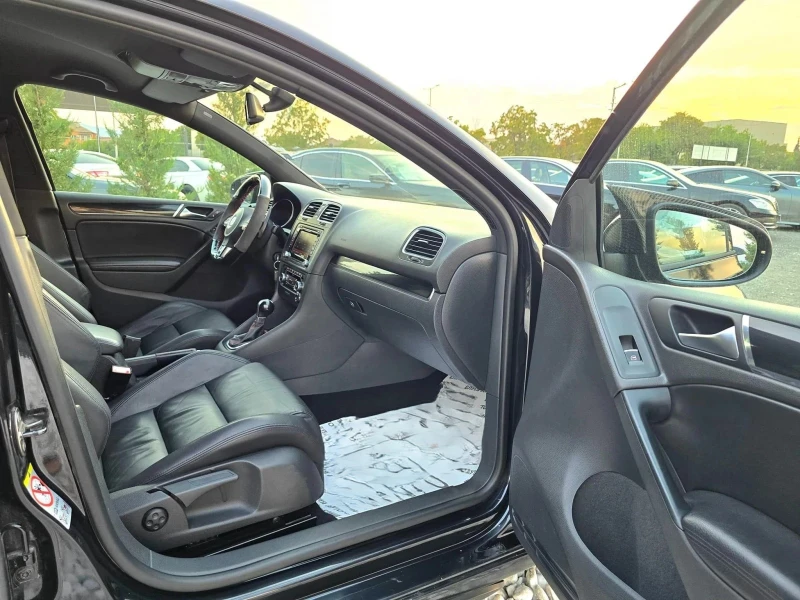 VW Golf GTI, снимка 12 - Автомобили и джипове - 52640341