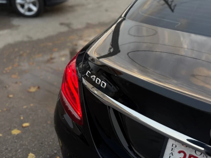 Mercedes-Benz C 400 BURMESTER* ПАНОРАМА* ПАМЕТ* СЛЕДЕНЕ НА ЛЕНТИ, снимка 4 - Автомобили и джипове - 53157679