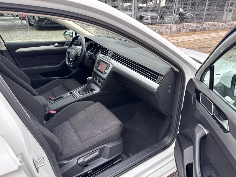 VW Passat 2.0TDI 150кс* Keyless* Full LED* 1Собственик* , снимка 10 - Автомобили и джипове - 53281668